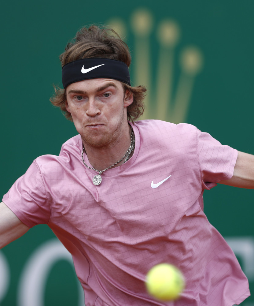 [澳网]张盛：托多尼发球好 正手具有进攻能力.