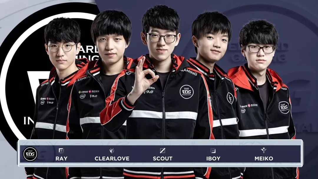 队的中场格 队的中场格